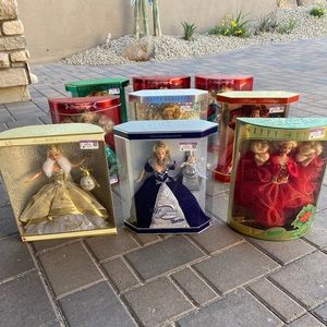 Make offer, cleaning closet!  HOLIDAY CHRISTMAS Barbies
